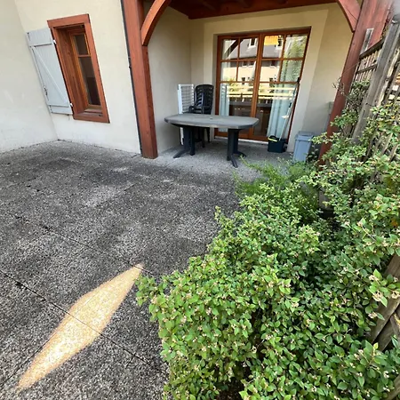 Apartment Apparts Low Cost Cami Real Piscine Et Wifi Inclus